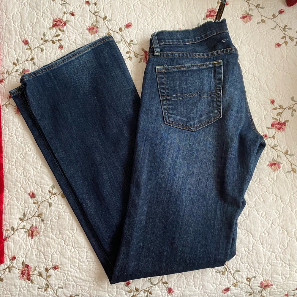 Lucky Brand Charlie flare. Size 28.